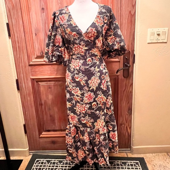 NWT MINK PINK FLORAL WRAP AROUND DRESS PUFF SLEEVE - Picture 3 of 16
